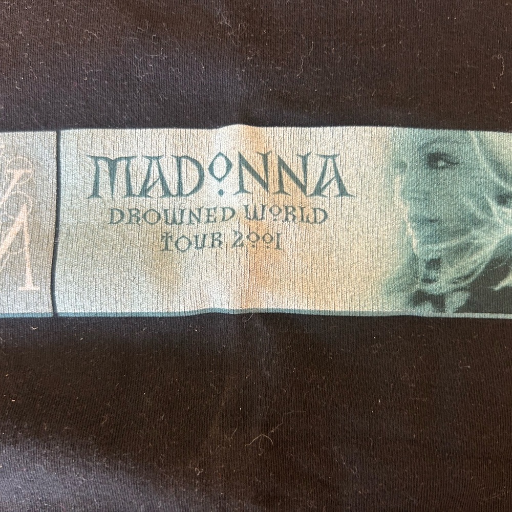 Madonna Drowned World Tour 2001 T-Shirt